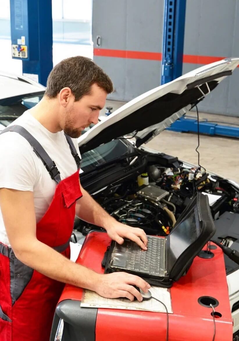 Tabela graficzna pokazująca różnicę cen części 4x4 i zwykłych samochodów